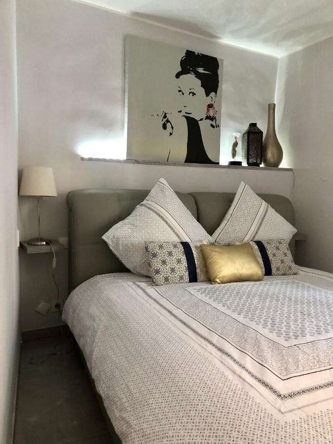 Charming Apartment Near The Beach Villefranche-sur-Mer Bagian luar foto